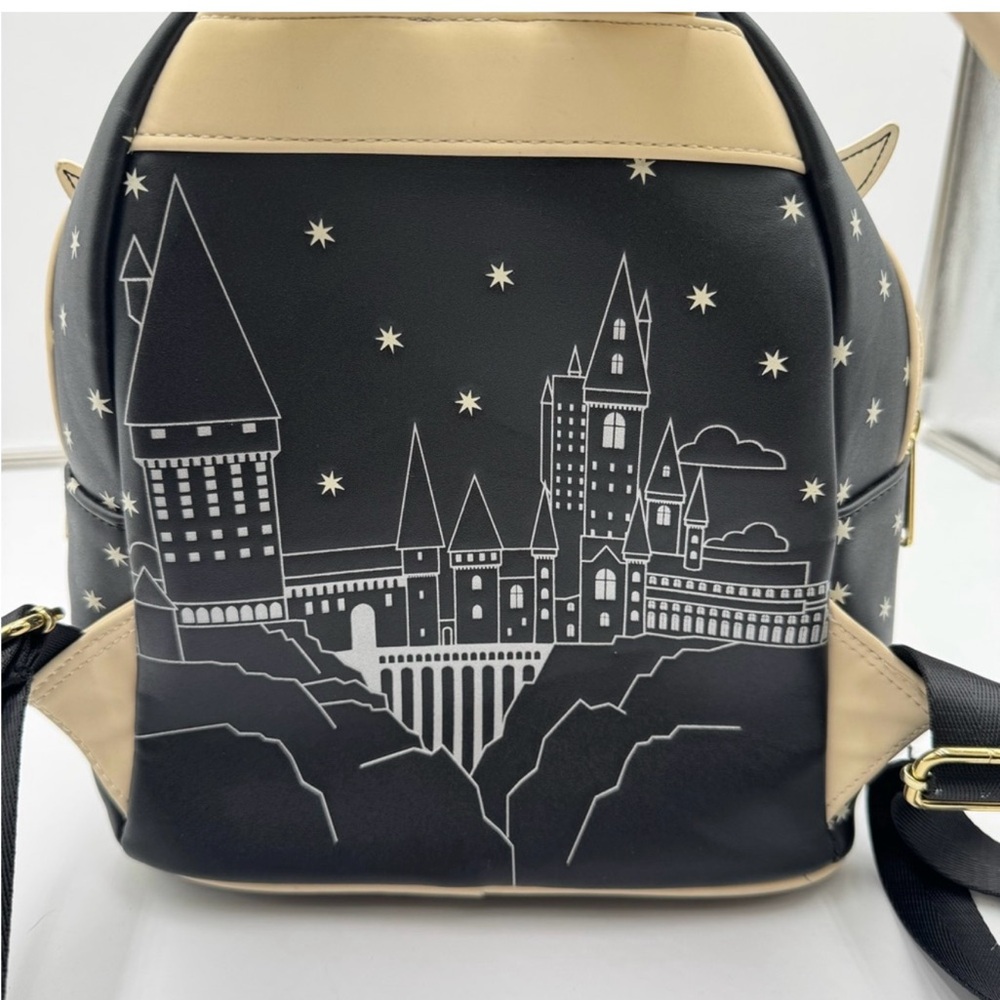 ✨ Harry Potter Loungefly Mini Backpack — Hedwig with Hogwarts Letter ✨ - Picture 5 of 8
